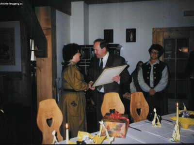 Datei-Vorschaubild - Gemeindeamt-Leogang_Müllauer-Maria Scheiber-Matthias_1997.jpg