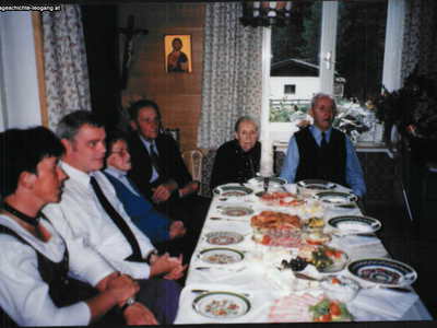 Datei-Vorschaubild - Gemeindeamt-Leogang_Commandeur-Piet Pfeffer-Marianne Pfeffer-Georg Mayrhofer-Elisabeth_1989.jpg