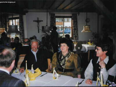 Datei-Vorschaubild - Gemeindeamt-Leogang_Schmutzer-Karl Müllauer-Maria Hammerschmied-Rathgeb-Helga_1997.jpg