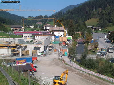 Datei-Vorschaubild - Bergbahn_Rohbau.7_2006.jpg