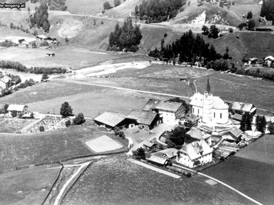 Datei-Vorschaubild - Wejrowsky_Dorf Wehrbauten Spital Postamt Waggerl-Jakob_1938.jpg