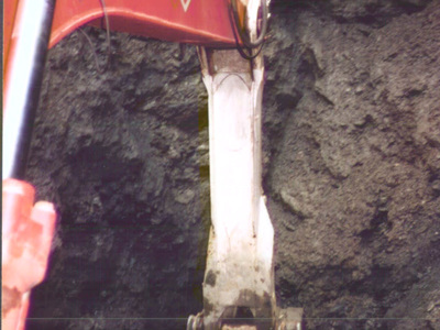 Datei-Vorschaubild - Bergbaumuseum_Eingangsarbeit.11_1993.jpg