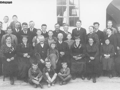 Datei-Vorschaubild - Frick-Barbara_Stöckl-Georg Familie Frick-Juliane_1939.jpg