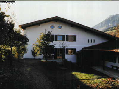 Datei-Vorschaubild - Bergbaumuseum_Ostansicht_1995.jpg