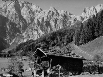 Datei-Vorschaubild - Bergbaumuseum_Heustadel_1950.jpg