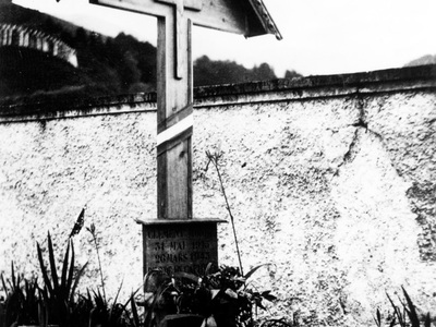 Datei-Vorschaubild - Duclercq-Francois_Grab Moniez-Clement Friedhof_1945.jpg