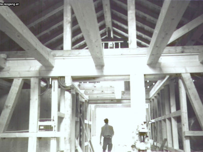 Datei-Vorschaubild - Bergbaumuseum_Dachstuhl.2_1988.jpg