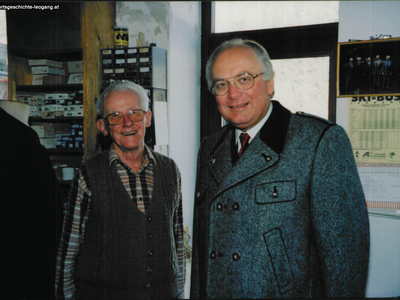 Datei-Vorschaubild - Gemeindeamt_Schneiderei Eder-Georg Schausberger-Franz.1_1998.jpg
