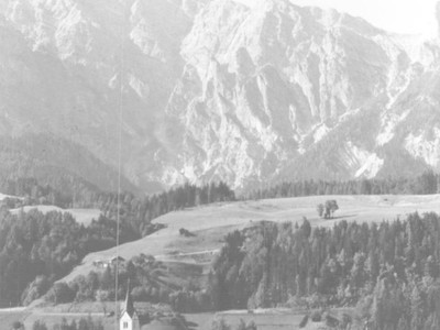 Datei-Vorschaubild - Bergbaumuseum_Dorf Wirtskapelle Ortsansicht-1971.jpg