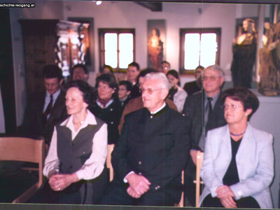 Datei-Vorschaubild - Gemeindeamt-Leogang_Höck-Leni Höck-Leonhard Hammerschmied-Rathgeb-Helga_2001.jpg