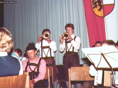 Datei-Vorschaubild - Bildungswerk_Zehentner-Martin Trompeten_1980.jpg