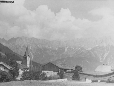 Datei-Vorschaubild - Bergbaumuseum_Dorf.1_1943.jpg