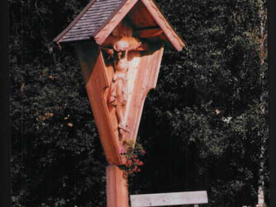 Datei-Vorschaubild - Bergbaumuseum_Kreuz.3_1990.jpg