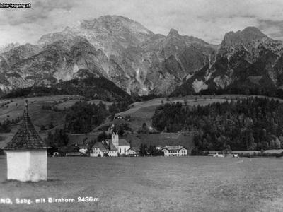 Datei-Vorschaubild - Bergbaumuseum_Wrtskapelle Pfarrhof Kirche Schwaiger Schule Birnhorn Neudeggbauer_1939.jpg