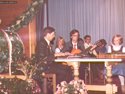 Datei-Vorschaubild - Bildungswerk_Musikgruppe.1_1980.jpg