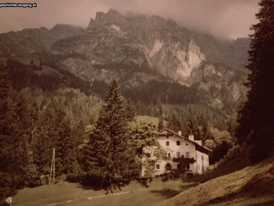 Datei-Vorschaubild - Bergbaumuseum_Badhaus_1957.jpg