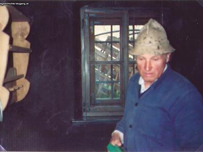 Datei-Vorschaubild - Bergbaumuseum_Küche Stöckl-Thomas.1_1991.jpg