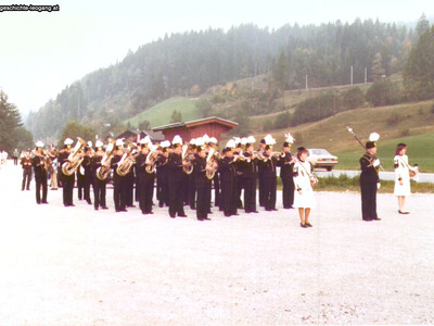 Datei-Vorschaubild - Gemeindeamt_Musikkapelle_1983.jpg