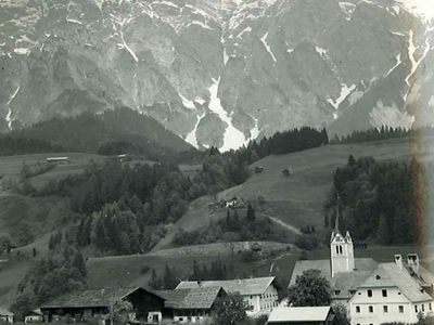 Datei-Vorschaubild - Schachermayer-Dominik_Dorf Kühe.1_1958.jpg