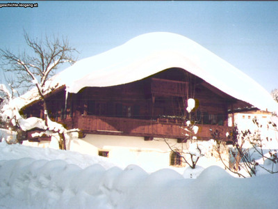 Datei-Vorschaubild - Bergbaumuseum_Giebelansicht Winter.6_1996.jpg