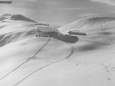 Datei-Vorschaubild - Bergbaumuseum_Hütte Asitzkogel.1_1939.jpg