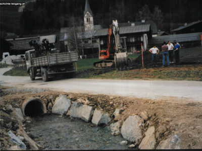 Datei-Vorschaubild - Gemeindeamt_Kanal Straßenunterführung_1993.jpg