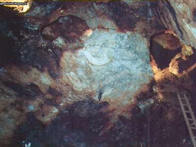 Datei-Vorschaubild - Bergbaumuseum_Halle.4_1988.jpg