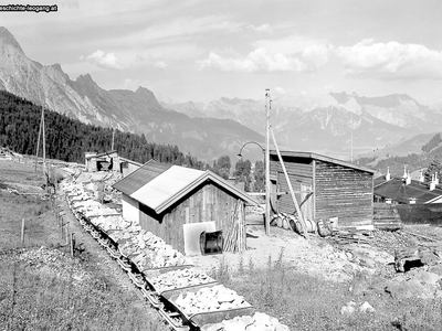 Datei-Vorschaubild - Bergbaumuseum_Transportbahn_1965.jpg