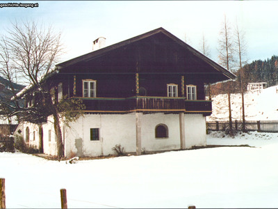 Datei-Vorschaubild - Bergbaumuseum_Forsthaus.4_1989.jpg
