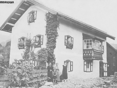 Datei-Vorschaubild - Lederer-Josef_Handlung Stockklausner Kirchgasshäusl Telefonkabelverlegung_1927.jpg