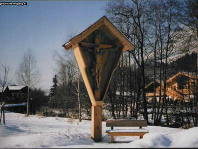 Datei-Vorschaubild - Bergbaumuseum_Kreuz Winter_1990.jpg
