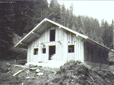 Datei-Vorschaubild - Bergbaumuseum_Rohbau.1_1988.jpg