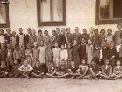 Datei-Vorschaubild - Schulchronik_Schulklasse.2_1935.jpg