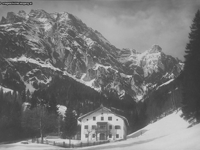 Datei-Vorschaubild - Bergbaumuseum_Winter_1930.jpg