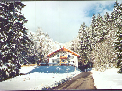 Datei-Vorschaubild - Kubin-Kabinett_Badhaus Kubin-Kabinett Winter.2_1999.jpg