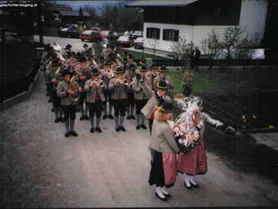 Datei-Vorschaubild - Musikkapelle_Ständchen Hütten Riedlsperger-Alois_1998.jpg