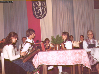 Datei-Vorschaubild - Bildungswerk_Musikgruppe.2_1980.jpg