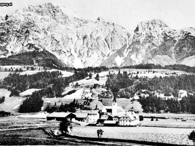 Datei-Vorschaubild - Bergbaumuseum_Postkarte Ortsansicht Birnhorn Bahnbauspuren Schule-fehlt-noch_1900.jpg