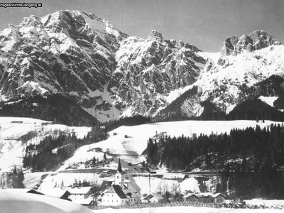 Datei-Vorschaubild - Bergbaumuseum_Winter Dorf Neudeggbauer_1943.jpg