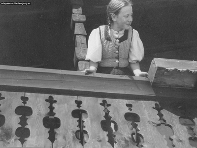 Datei-Vorschaubild - Fraydenegg-Rosmarie_Seyffertitz-Maidi_1939.jpg