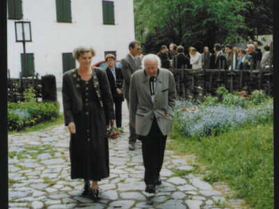 Datei-Vorschaubild - Gemeindeamt-Leogang_Altenberger-Gabriela Altenberger-Sepp_1997.jpg